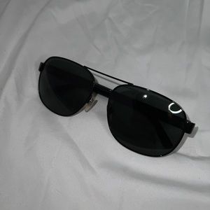 Burberry aviator sunglasses